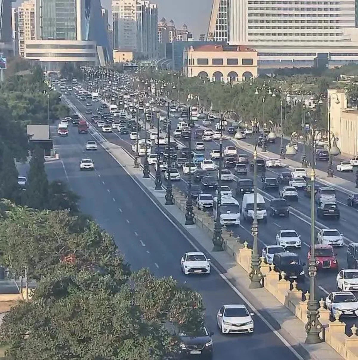 Bakıda bu yollarda tıxac var - SİYAHI