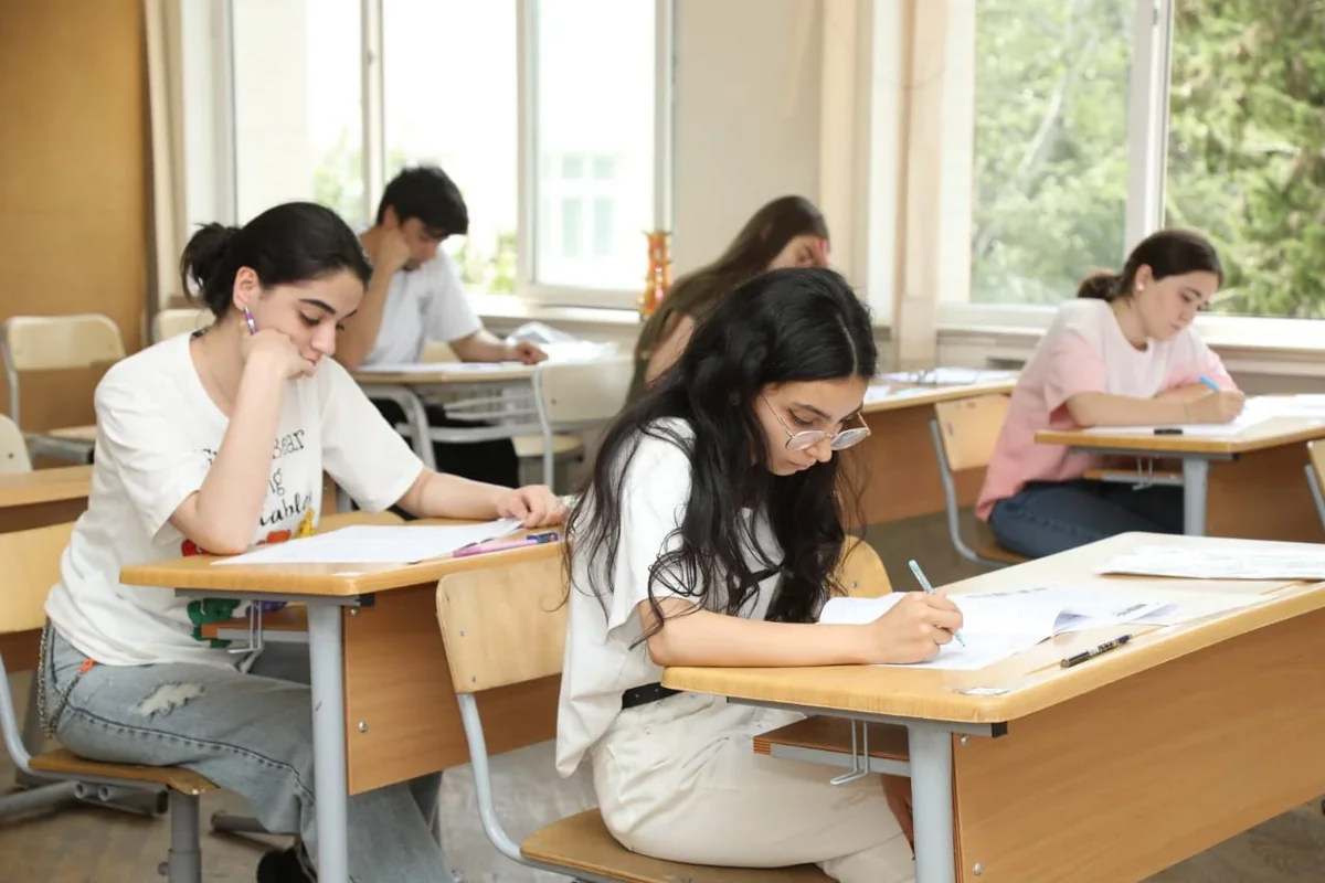 Ali məktəblərin boş qalan plan yerlərinə ixtisas seçiminin vaxtı açıqlanıb