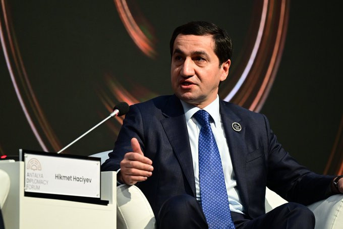 Hikmət Hacıyev Buxaradan PAYLAŞIM ETDİ