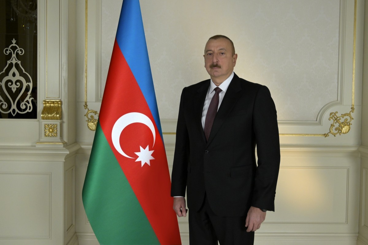Prezident və xanımı Buxarada İsmayıl Samani türbəsi ilə tanış olublar