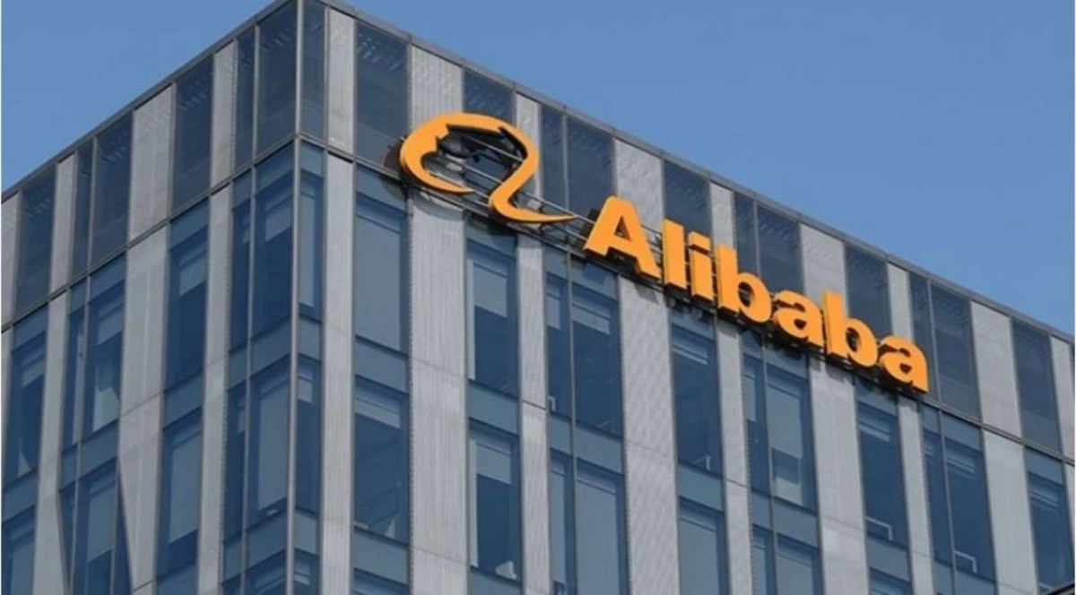 “Alibaba” 10 milyard dollar topladı