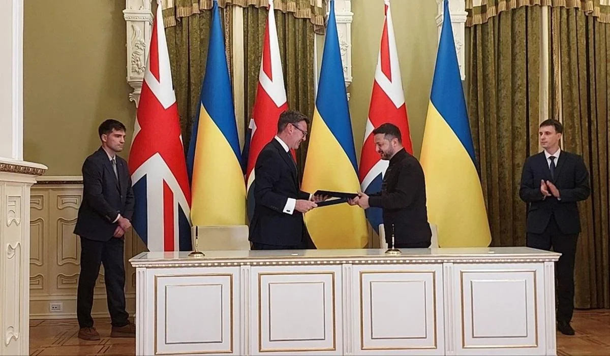 Ukrayna ilə Britaniya bəzi süni intellekt alətlərini birgə hazırlayacaq