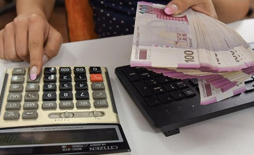 Məzuniyyət günləri və məzuniyyət pulu necə hesablanır? - İZAH