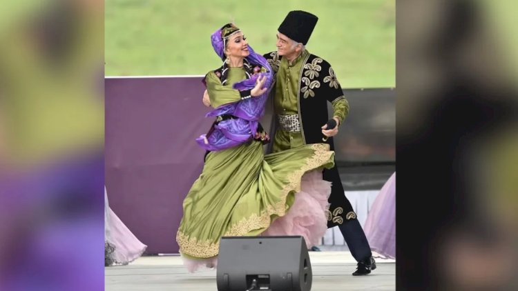 "Onlara 81 yaşında evlənməyi arzulayıram" - Polad Bülbüloğludan CAVAB