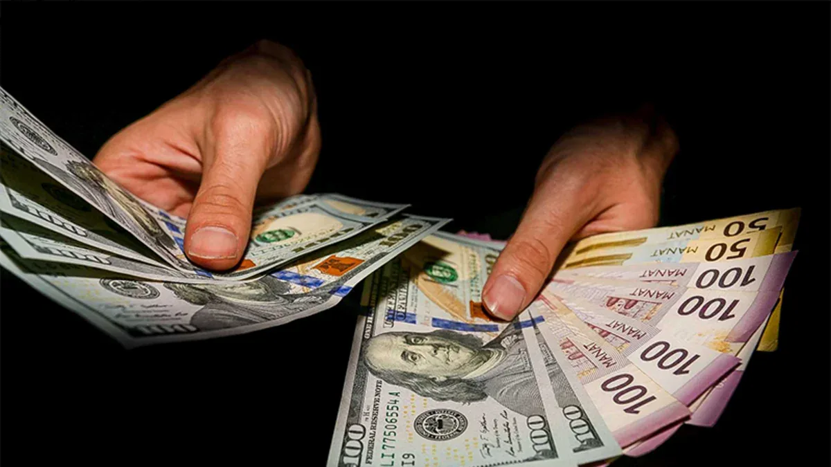 Dollar almaq istəyənlərin NƏZƏRİNƏ
