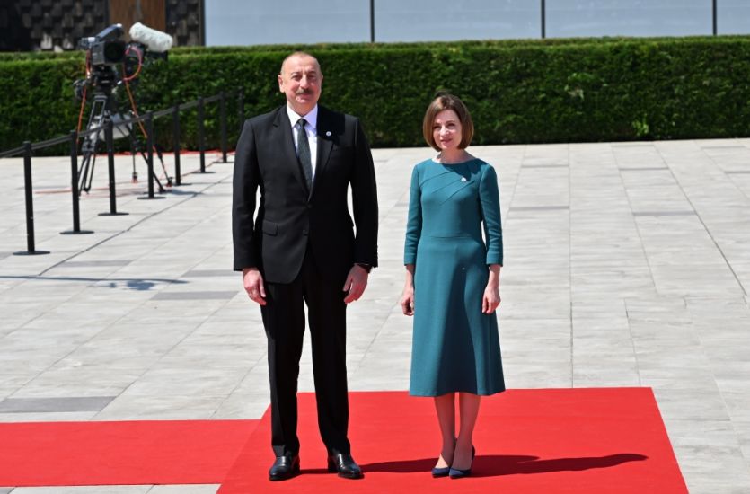 Azərbaycan Prezidenti Maya Sandunu təbrik edib