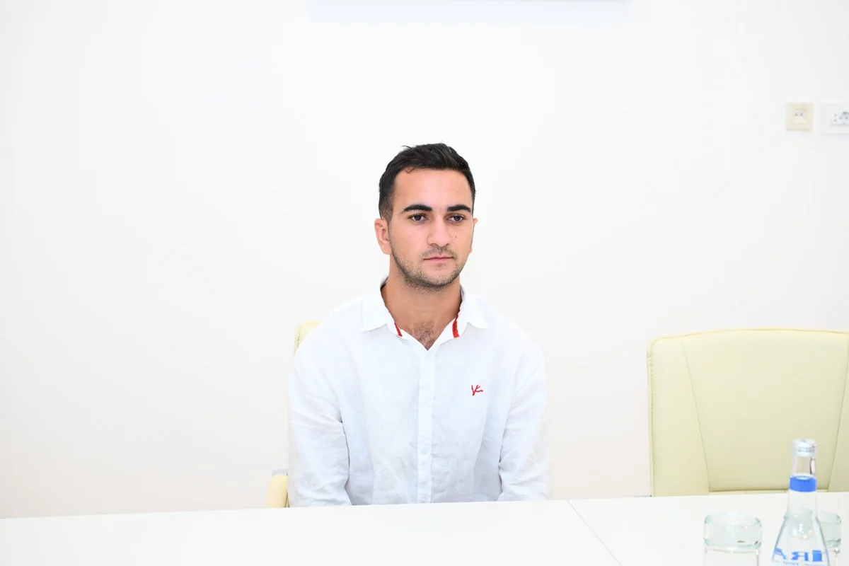 Adil Kərimli Laçında vətəndaşların müraciətlərini dinləyib