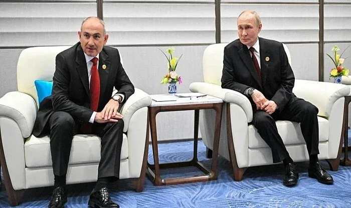 Paşinyan və Putin nələri müzakirə edəcək? - Uşakov