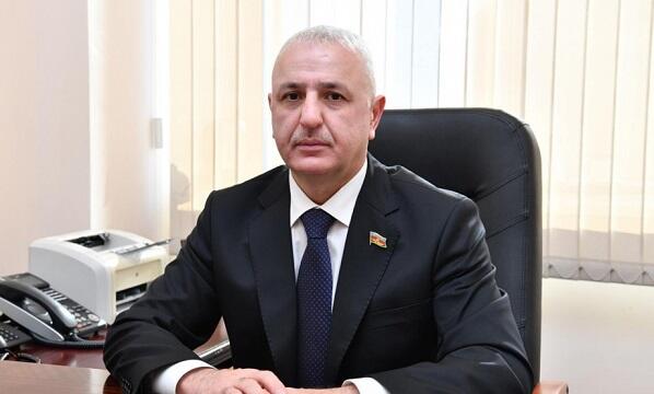 Deputat dəniz kənarında karate ilə məşğul oldu - FOTO