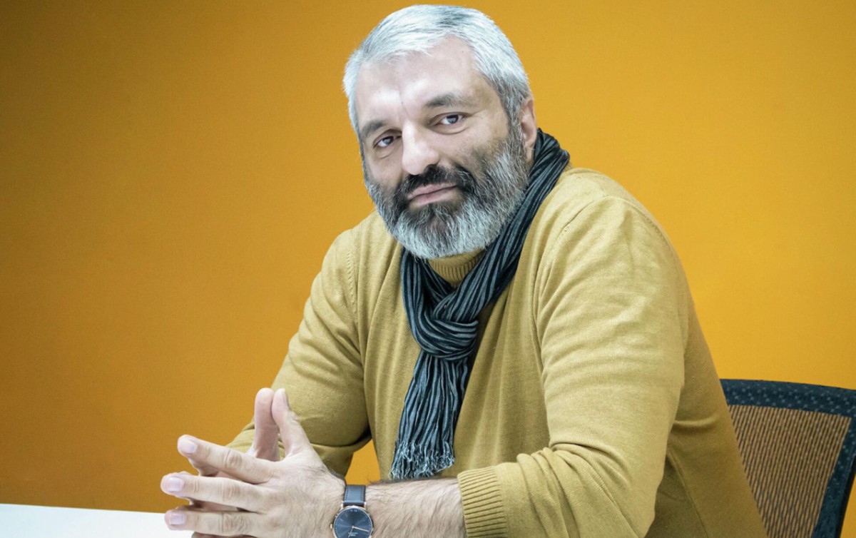 Əli İsa Cabbarov NAMİZƏDLİYİNİ GERİ GÖTÜRDÜ
