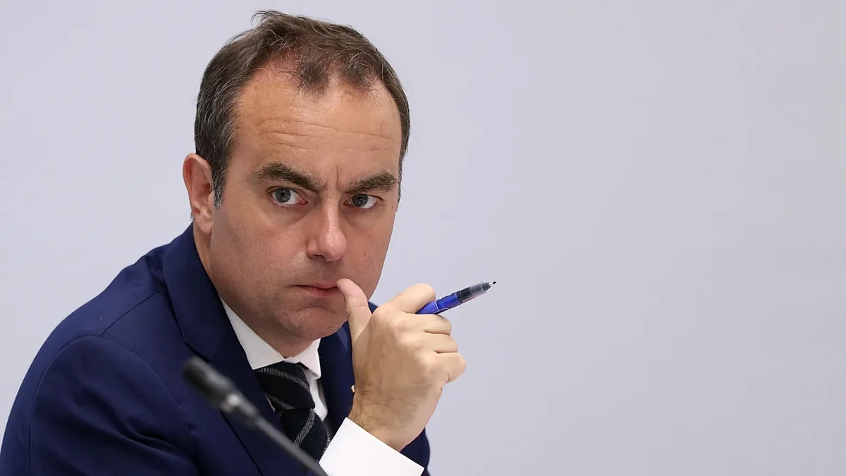 Komor hökuməti onun bəyanatını pislədi