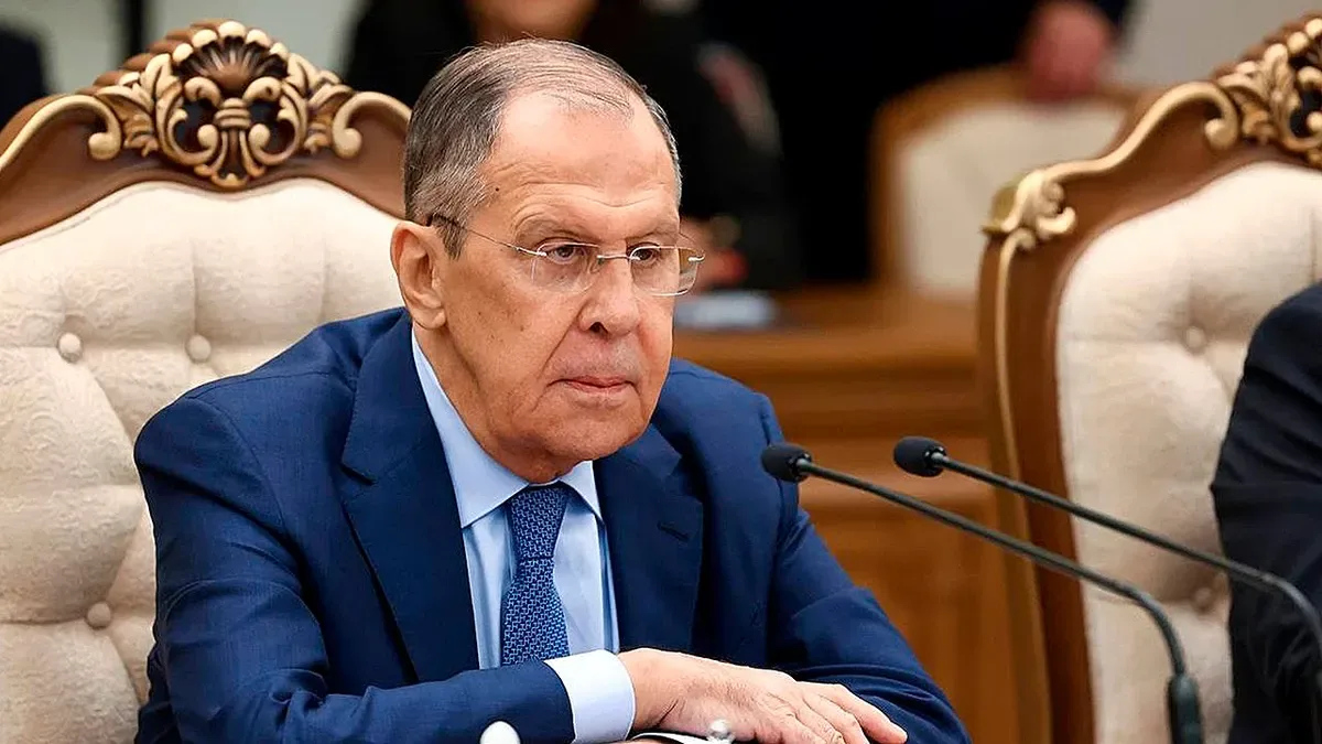 Lavrov: Rusiya Hörmüz boğazından keçid üçün ödəniş istəmir