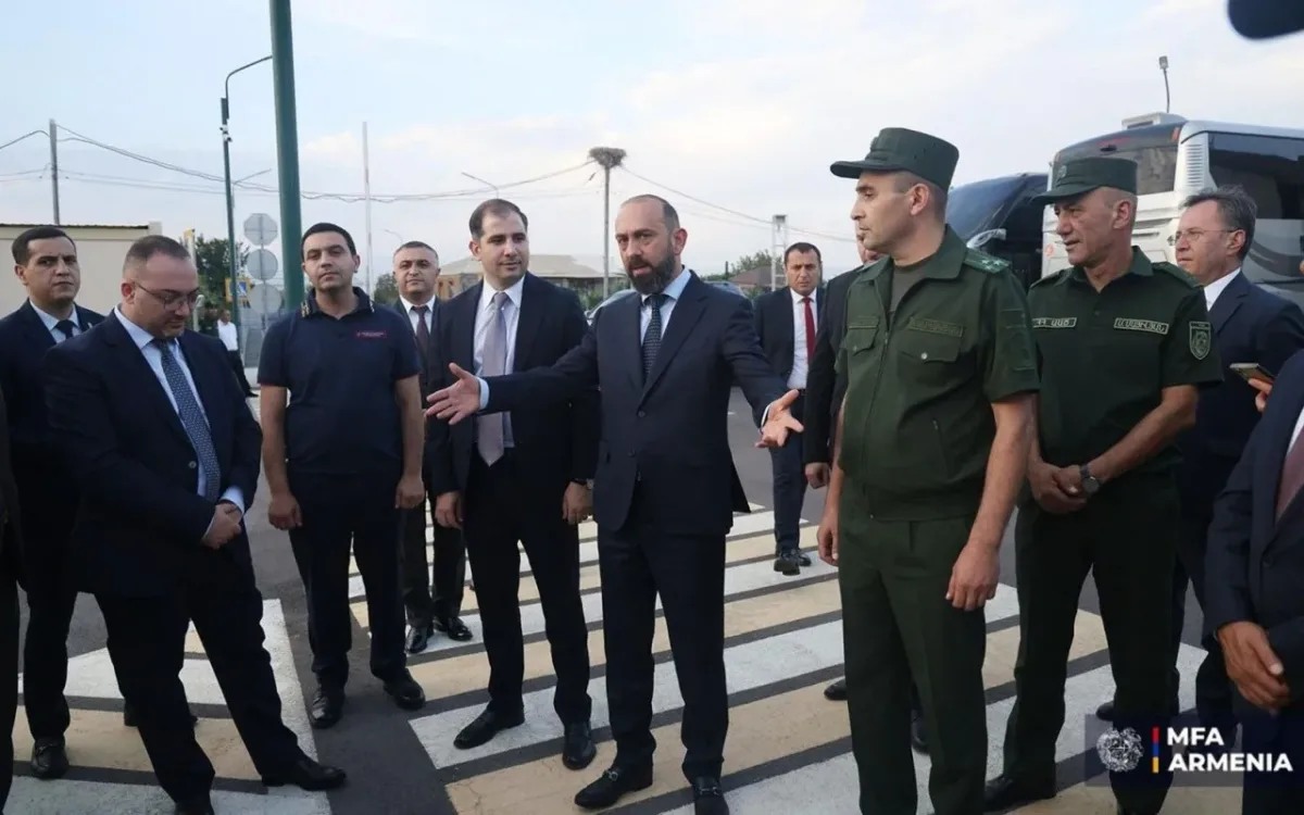 Mirzoyan Türkiyə sərhədində