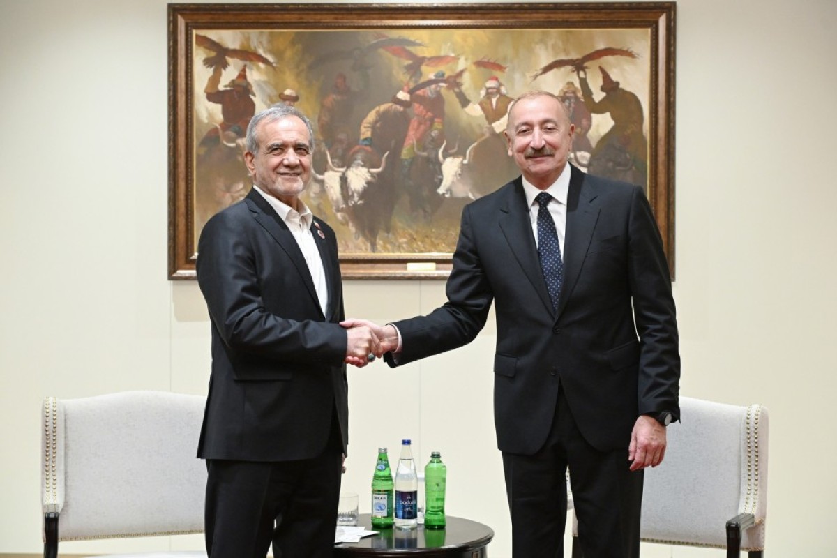 Prezident Pezeşkianla görüşdü - YENİLƏNİB