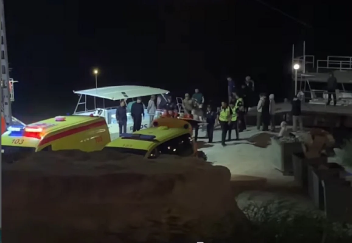 Aktauda kater qayaya çırpıldı: Ölənlər var - VİDEO