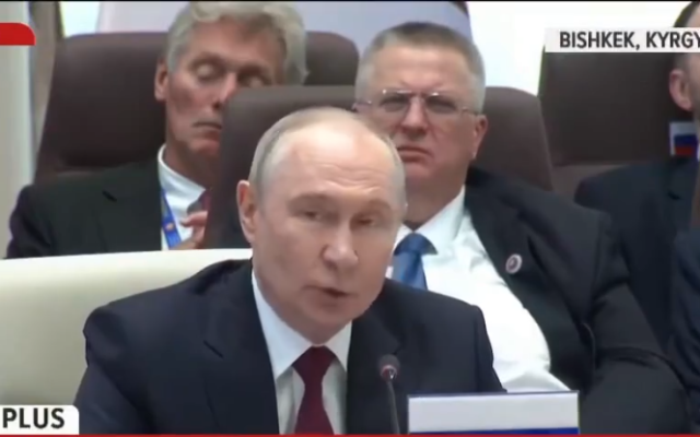 Putin danışdı, Peskov yatdı - VİDEO