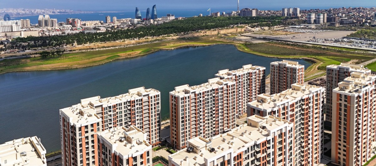Həyət evi, yoxsa bina evi? Bazardakı dəyişiklik investorların seçiminə təsir edir
