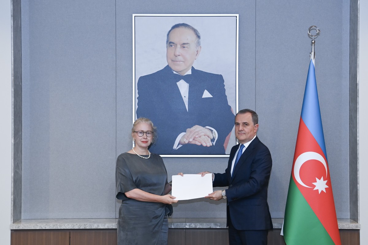 Ceyhun Bayramov İsveçin yeni səfiri ilə görüşüb