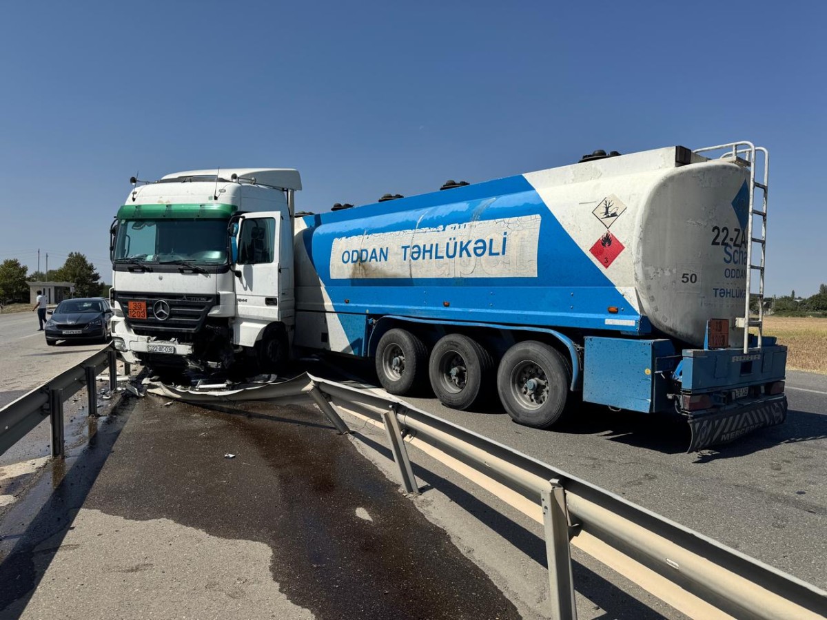 Yanacaq daşıyan avtomobil qəza törətdi