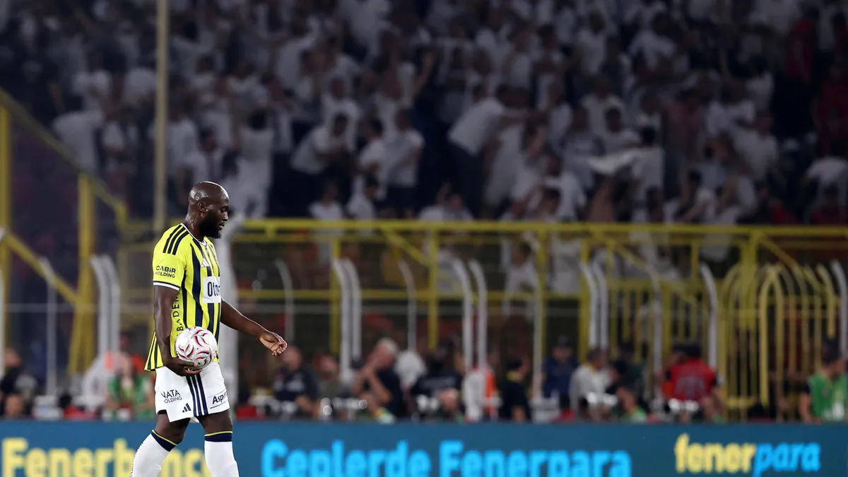Stadionda ÖLÜM - "Fənərbağça" azarkeşi infarkt keçirdi