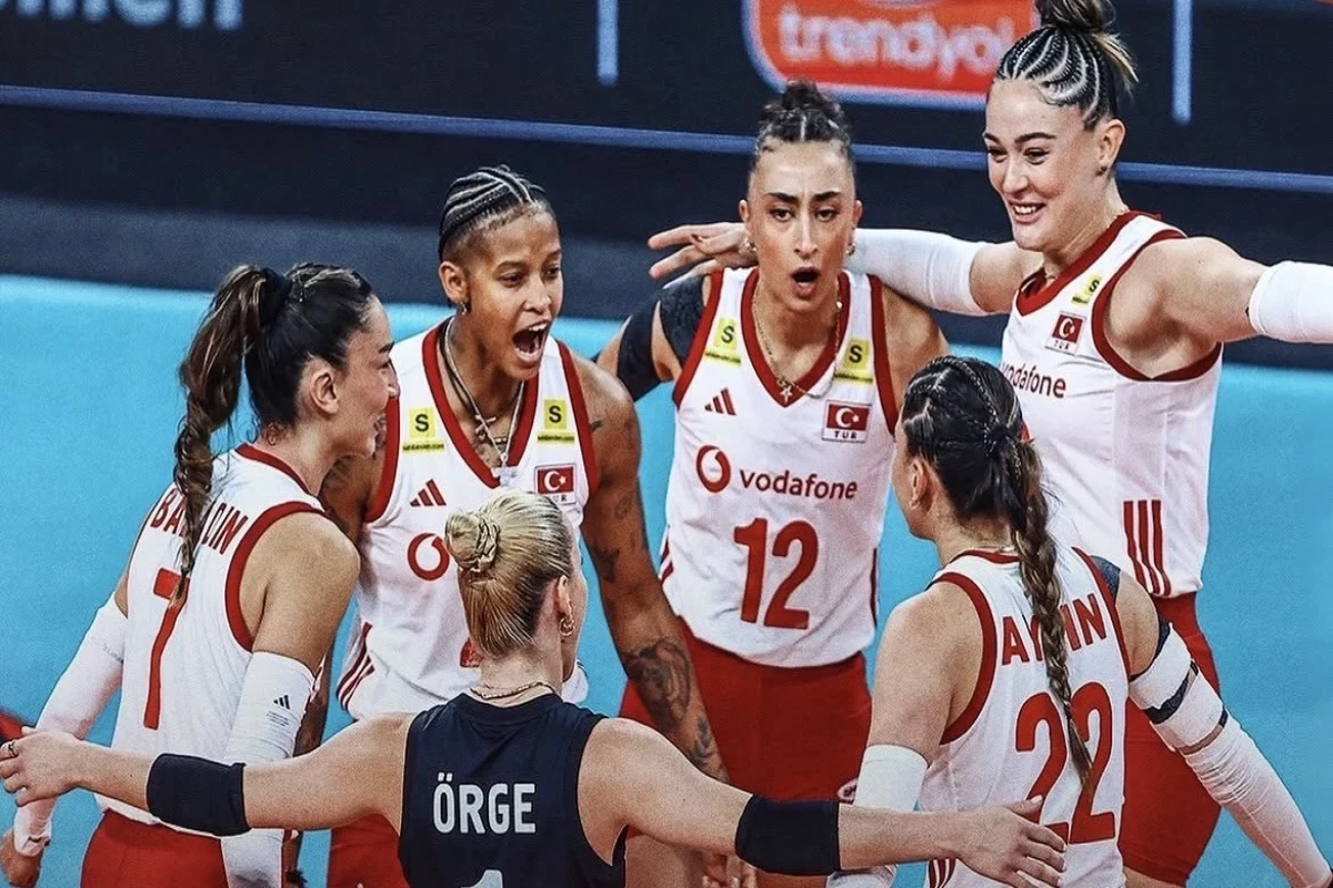 Türkiyənin qadın voleybol millisi Avropa çempionu oldu
