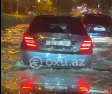 Bakı yolları iflic vəziyyətdə - VİDEO