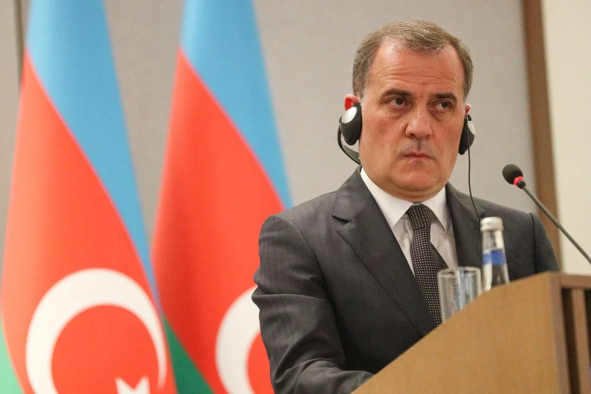 Ceyhun Bayramov ermənistanlı həmkarı ilə görüşəcək