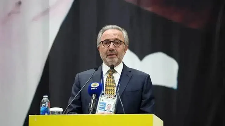 Hamdi Akının təyyarəsi QƏZAYA UĞRADI