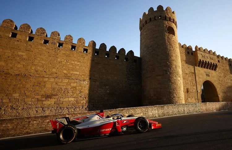 "Formula 2": Azərbaycan Qran-prisində sərbəst yürüş başa çatdı - YENİLƏNİB