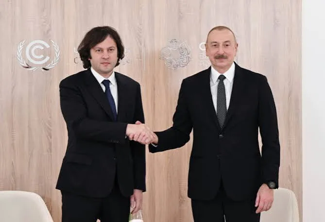 Prezident Kobaxidzeyə zəng edib