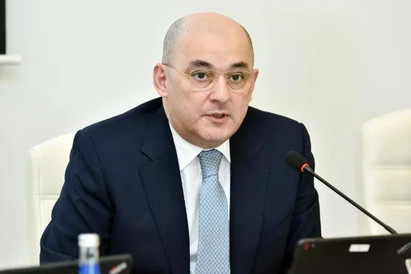 Şahin Bağırovdan Qədir Rüstəmovun oğluna XƏBƏRDARLIQ