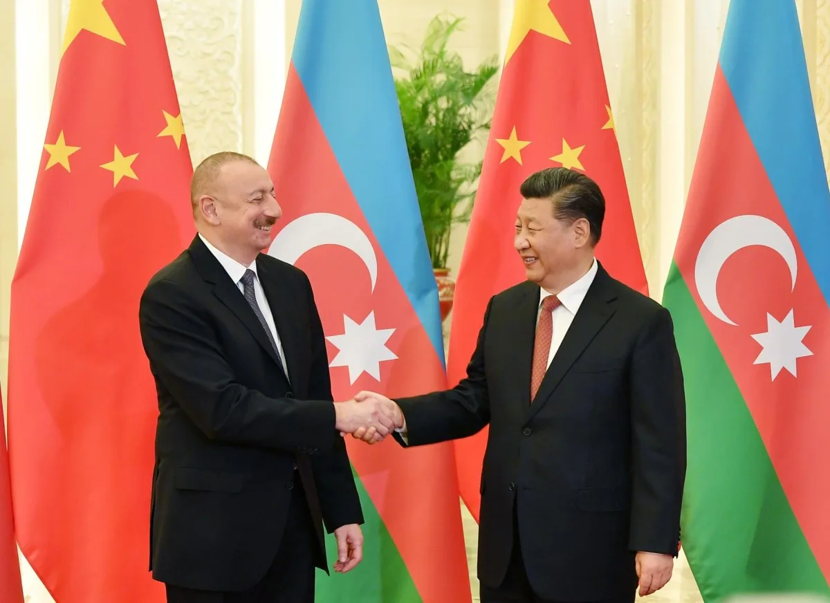 Prezident Çin liderini təbrik edib