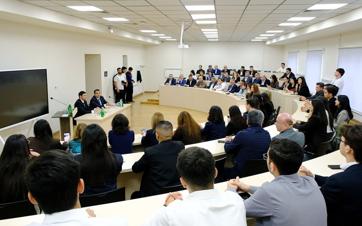 Qarabağ Universitetində yeni təşəbbüslər təqdim edilib - FOTOLAR