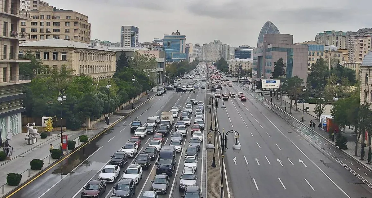 Bu yollarda sıxlıq var - SİYAHI