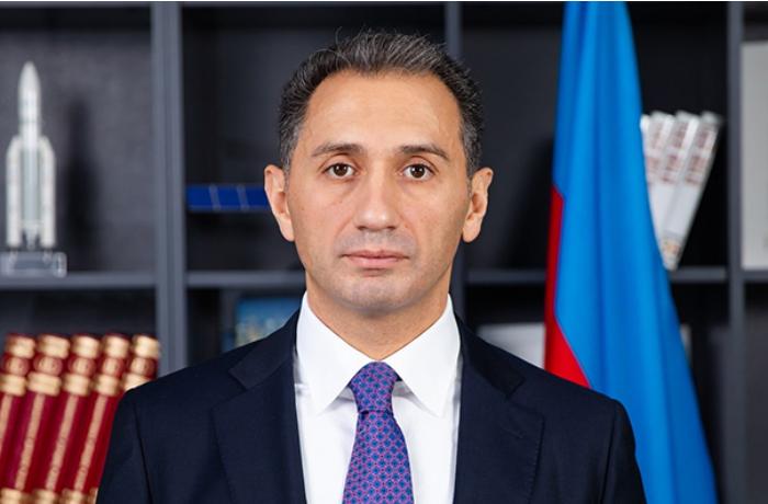 Rəşad Nəbiyev idmançıları belə təbrik etdi