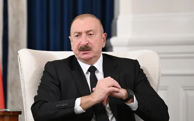 Prezident Manetlə mina problemini müzakirə edib