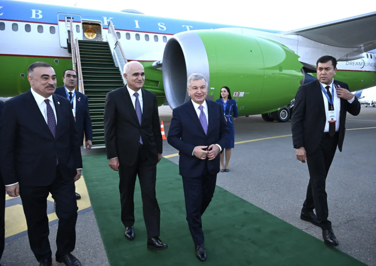 Özbəkistan Prezidenti Azərbaycana gəldi - FOTOLAR
