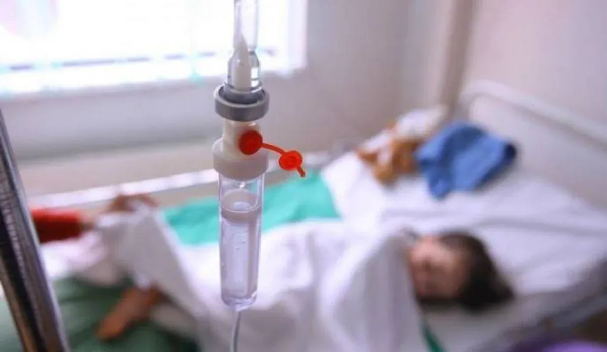 Qazaxıstanda zəhərli hörümçəyi udan körpə qız komaya düşdü