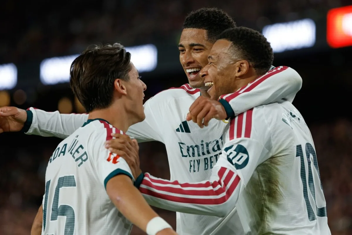 "Real Madrid" "Barselona"nı məğlub etdi