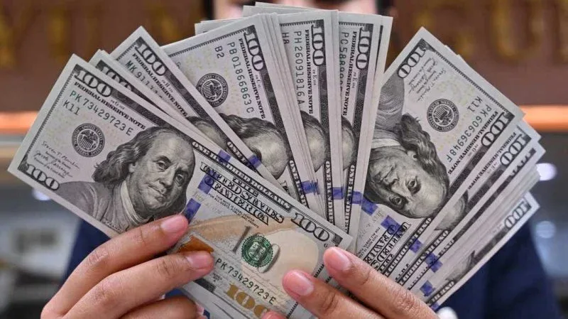Dollar bu gün neçəyədir?