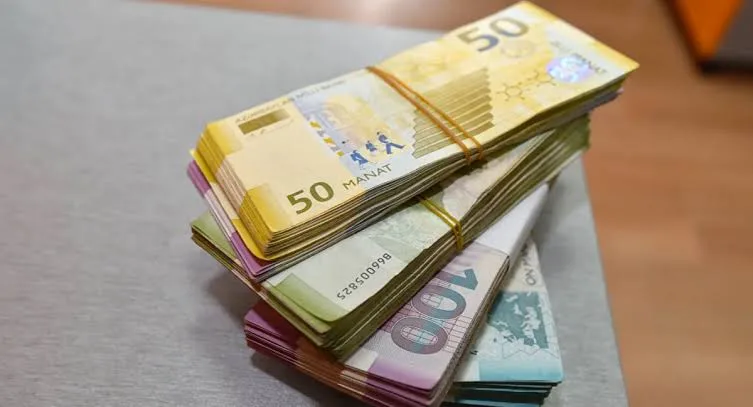 Vətəndaşların banklarda nə qədər pulu var?