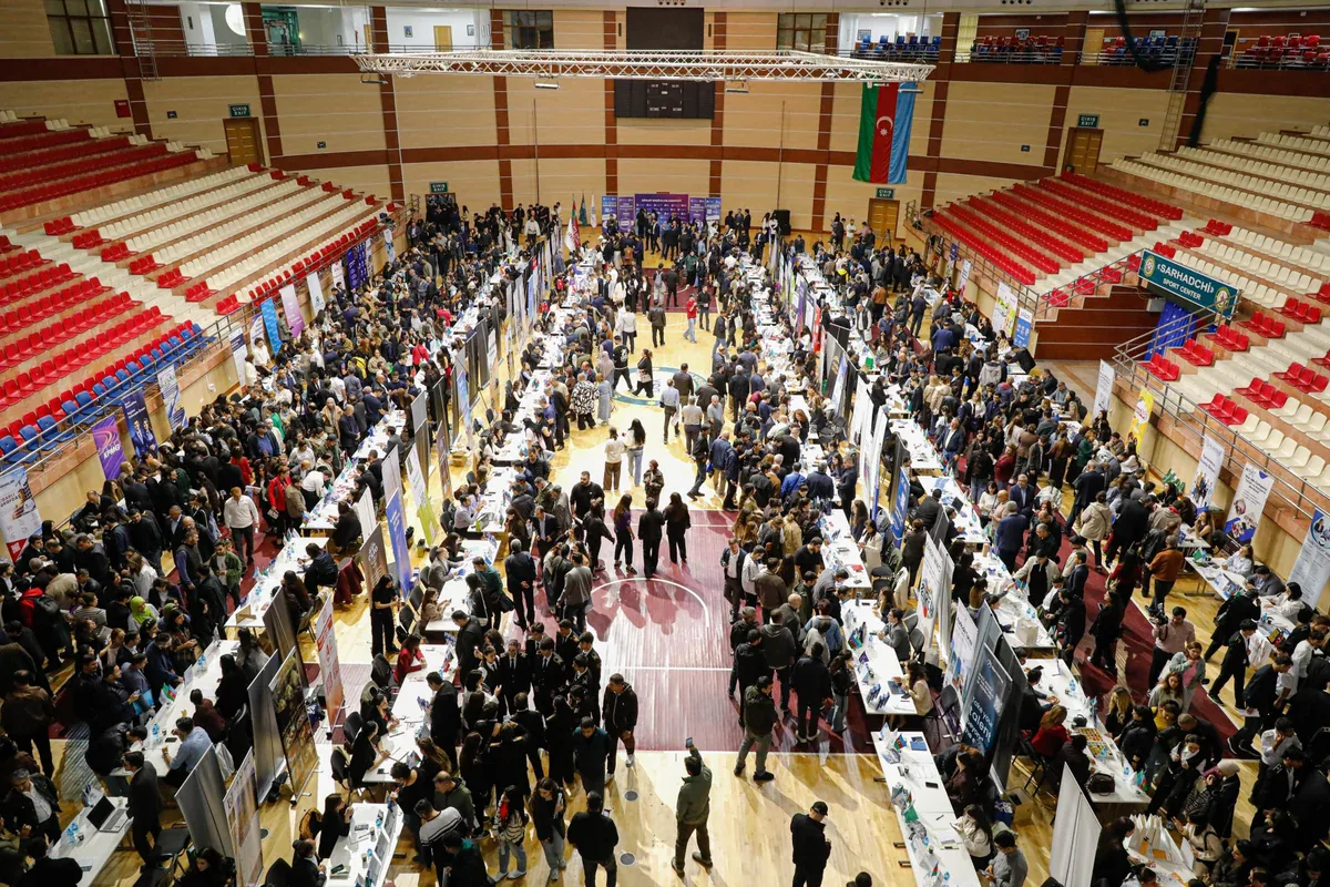 Bakıda əmək yarımarkası keçirilib, 1000-dən çox vakansiya təqdim olunub